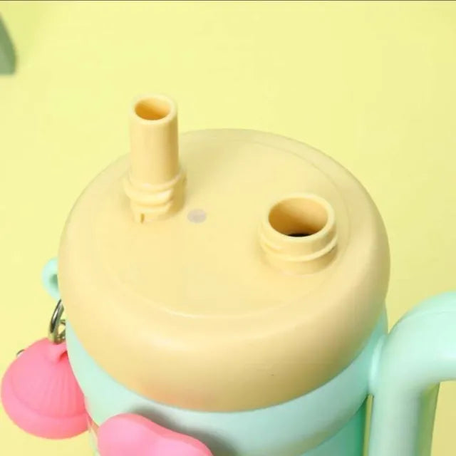 Trandy 900ml Insulated Stainless Steel Travel Mug, Cute Cartoon Design with Plastic Handle and Straw