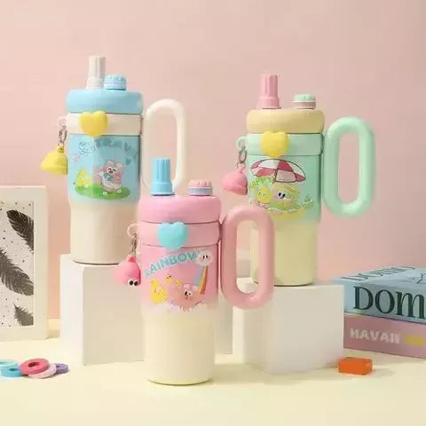 Trandy 900ml Insulated Stainless Steel Travel Mug, Cute Cartoon Design with Plastic Handle and Straw