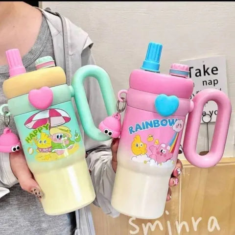 Trandy 900ml Insulated Stainless Steel Travel Mug, Cute Cartoon Design with Plastic Handle and Straw